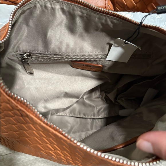 Women's Tan Woven Bag - Picture 2 of 5